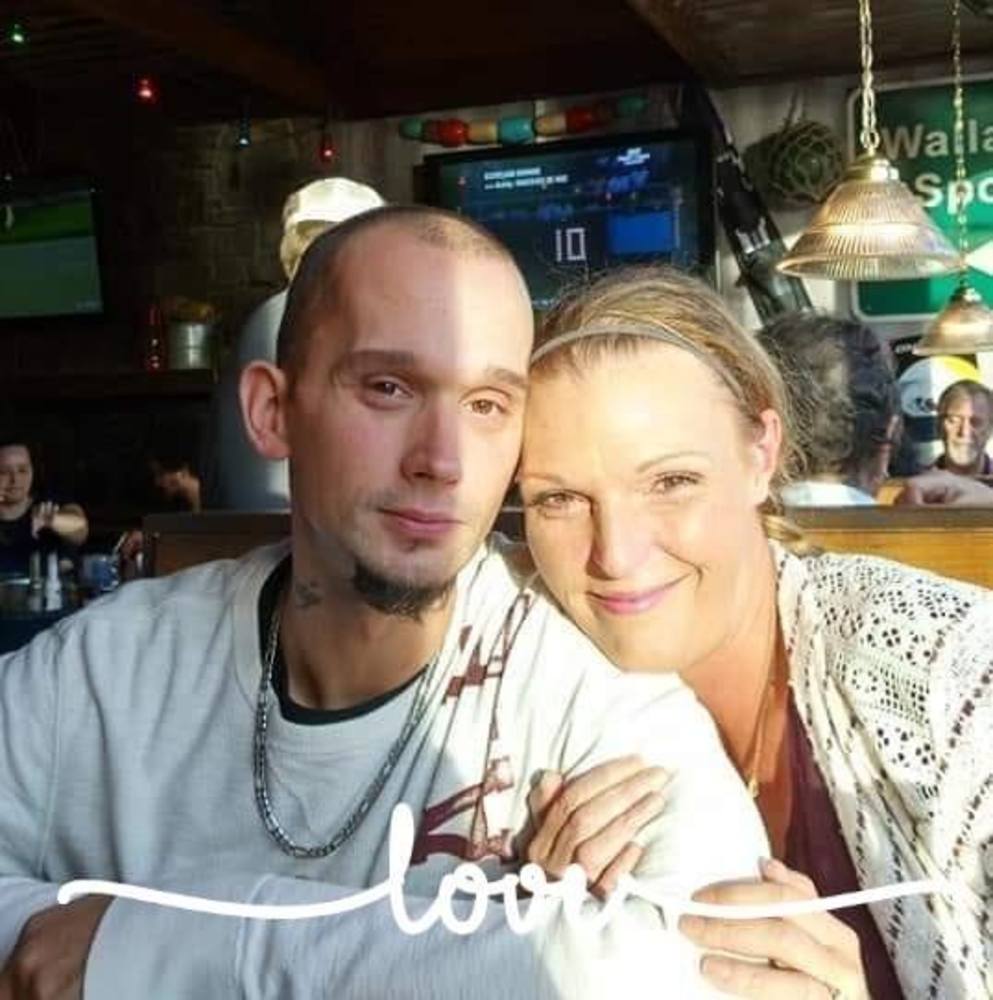 Meet your Posher, Dustin n katie